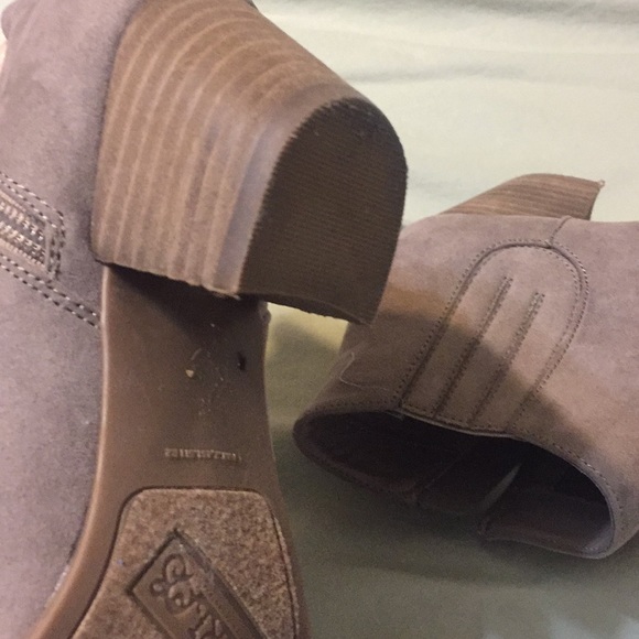 Carlos Santana suede ankle boots - Picture 6 of 6